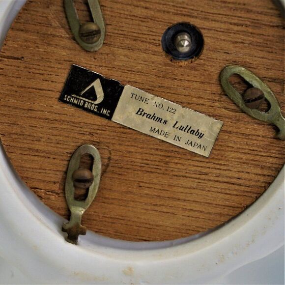 Schmid Bros Porcelain Angel Playing Accordion Vintage Figurine - Picture 7 of 7